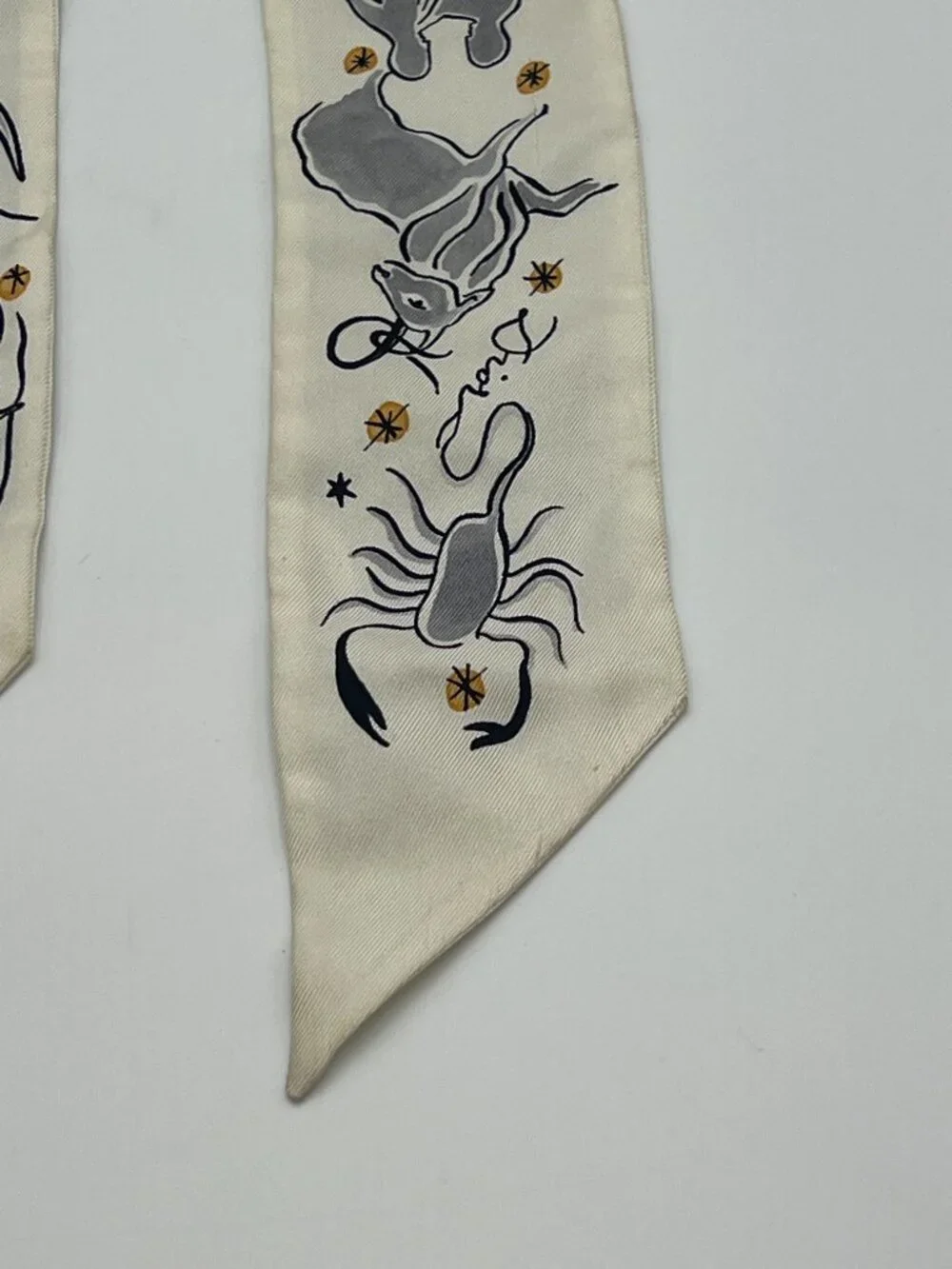 Authentic Christian Dior ABCDior Zodiac Mitzah Z Scarf Twilly White Grey Silk